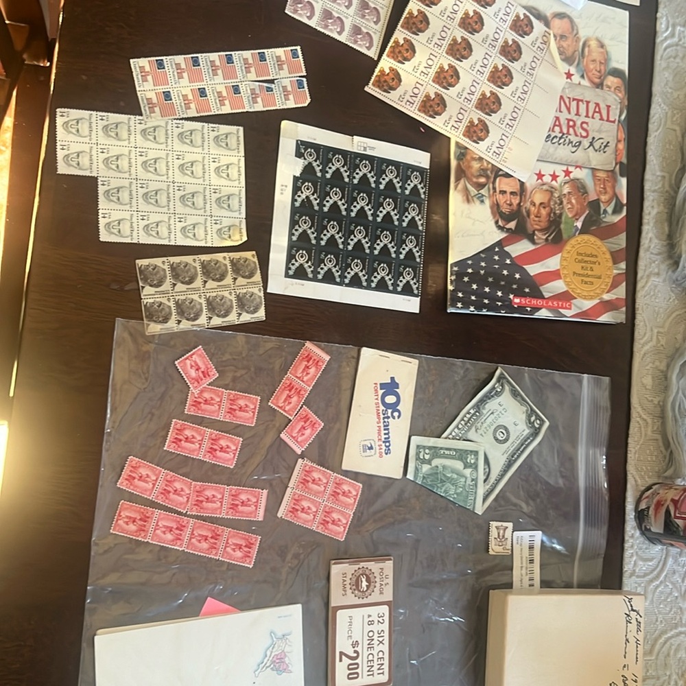 Lot of different stamps.